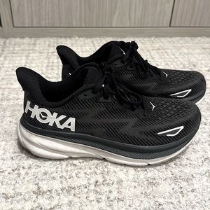 Hoka Women’s Clifton 9